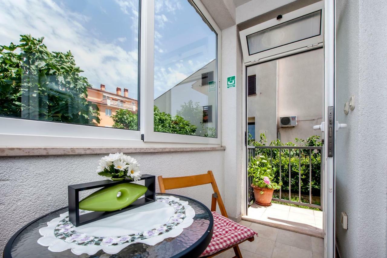 Happy Hours Rovinj Exterior photo